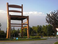 La sedia gigante